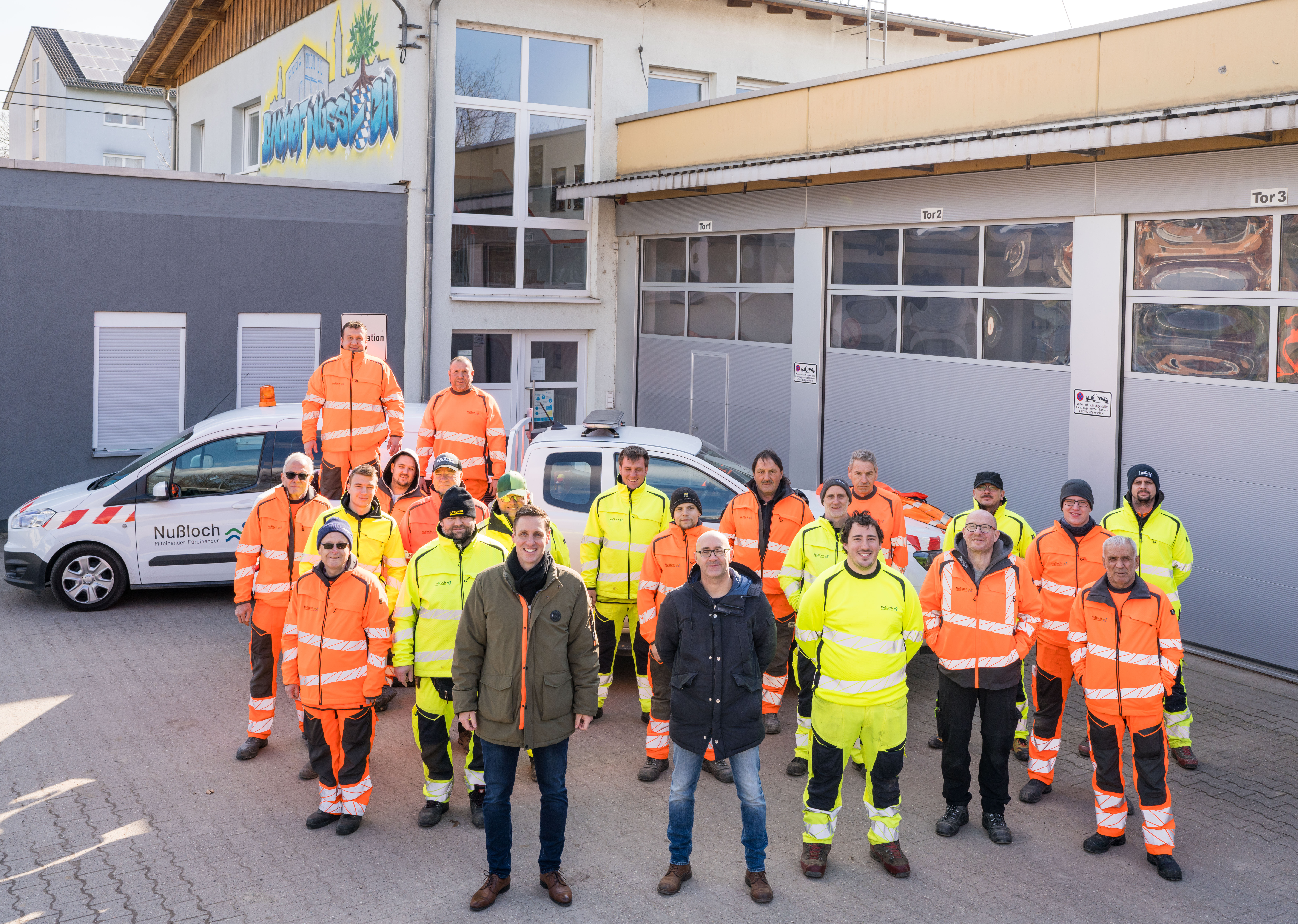 
    
            
                    Neue Dienst- und Schutzkleidung für die Mitarbeiter von Bauhof &amp; Gärtnerei
                
        
