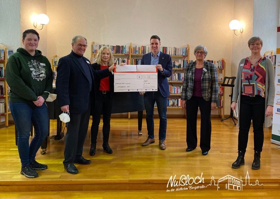  Freunde der Gemeindebücherei unterstützen Bücherei mit Medienspende 